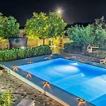 Seasons Apartman *
