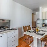 Seasons Apartman Póla