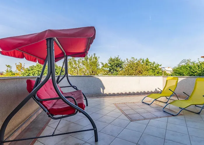 Seasons Apartament *