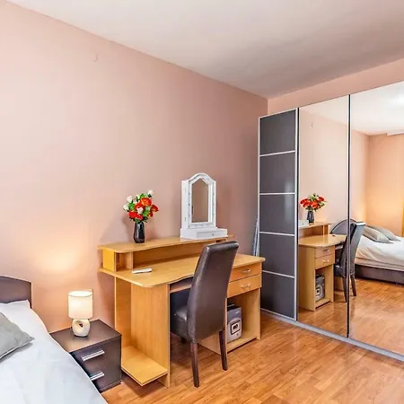 Apartment Villa Desire *