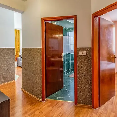 Apartment Villa Desire *